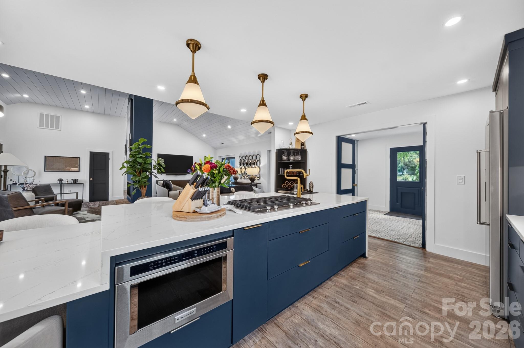 2021 Lynbridge Drive