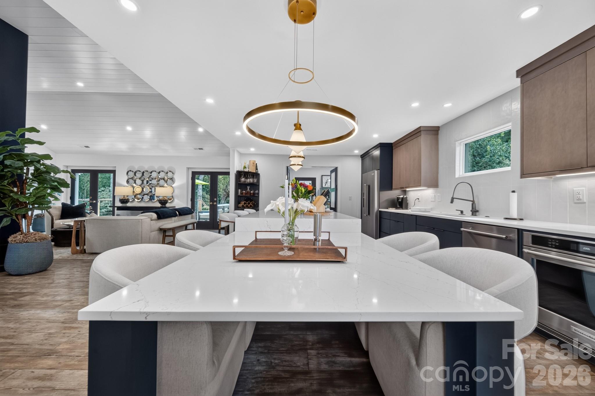 2021 Lynbridge Drive