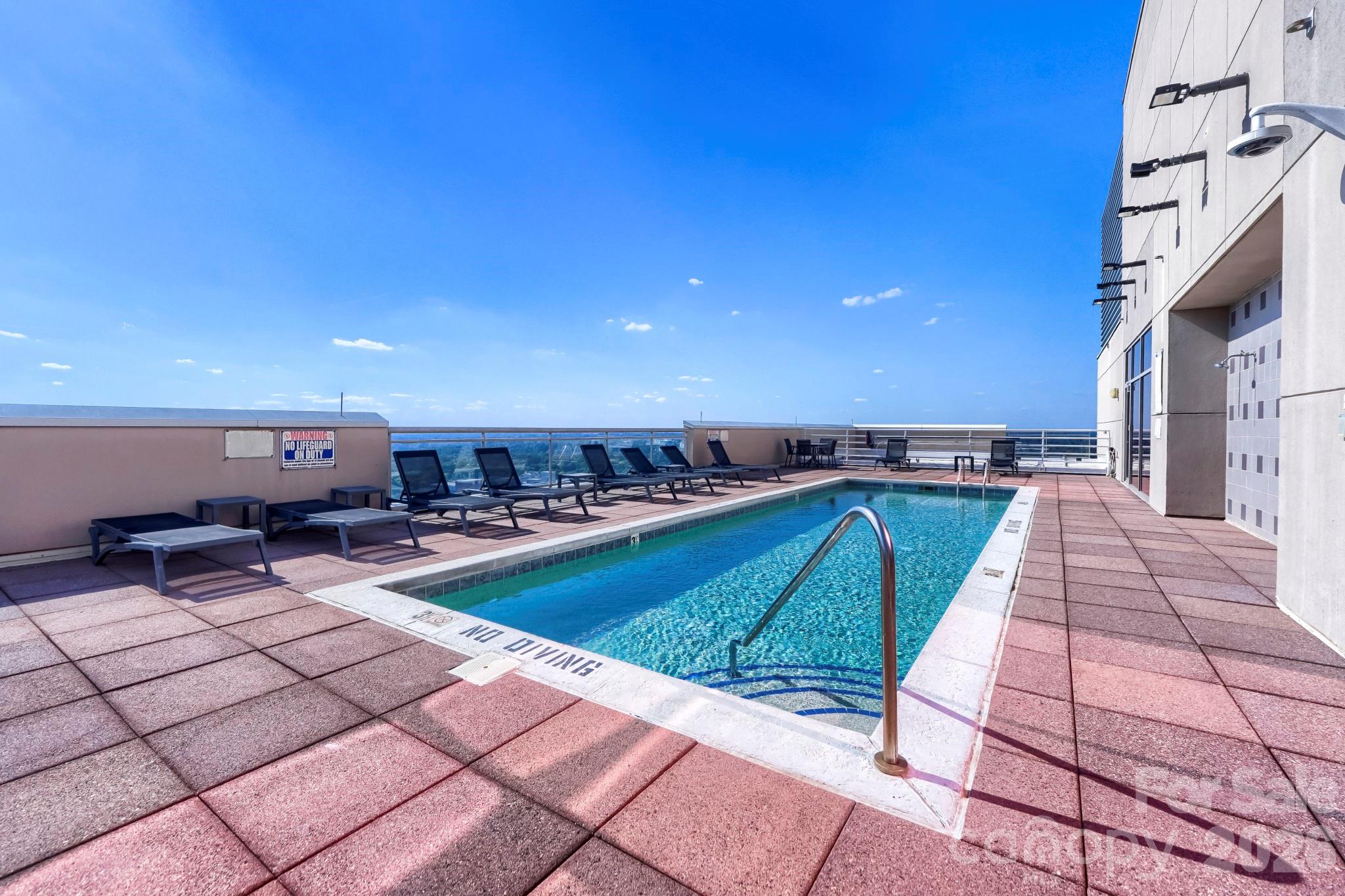 315 Arlington Avenue Unit: 1902