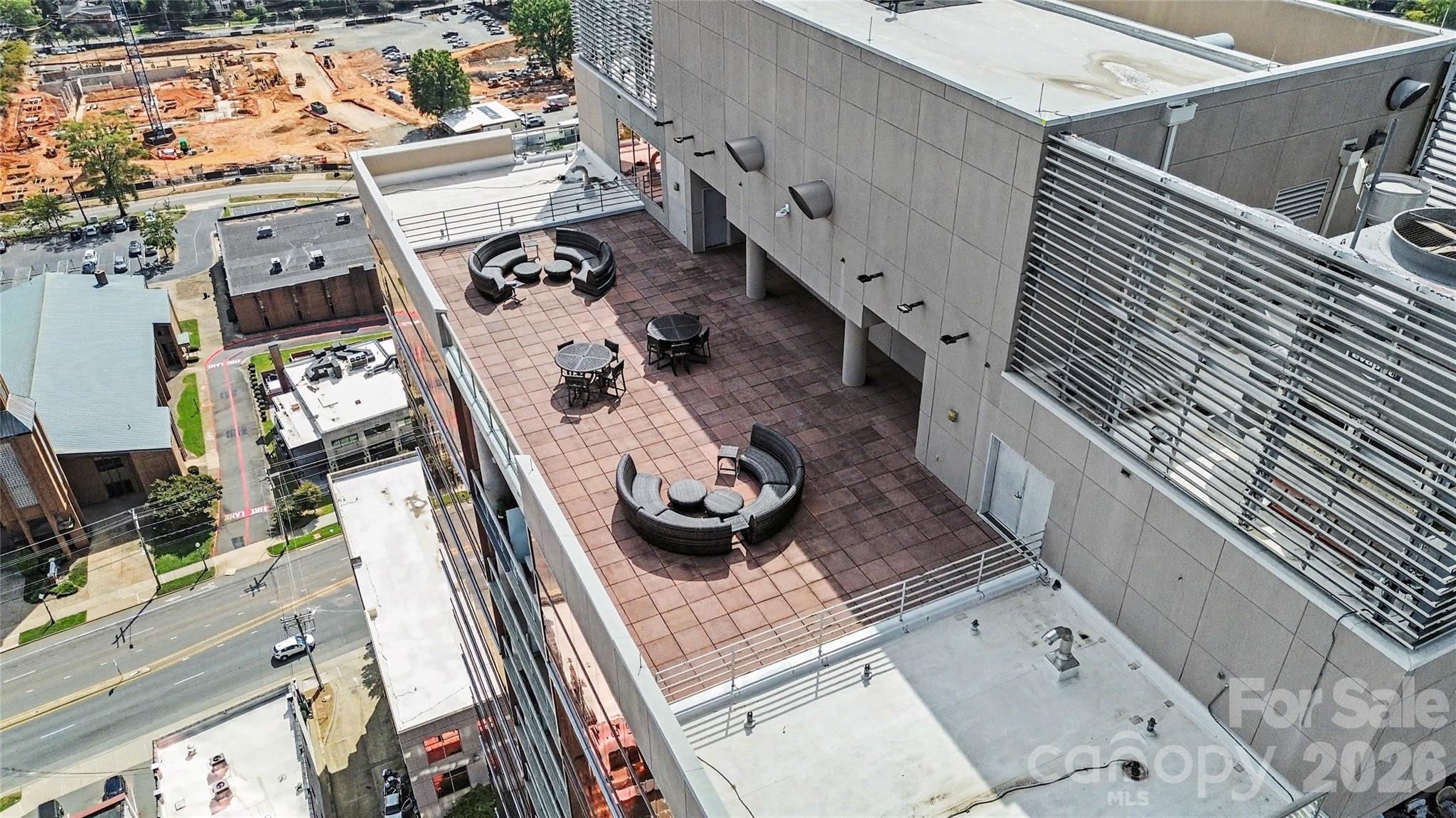 315 Arlington Avenue Unit: 1902