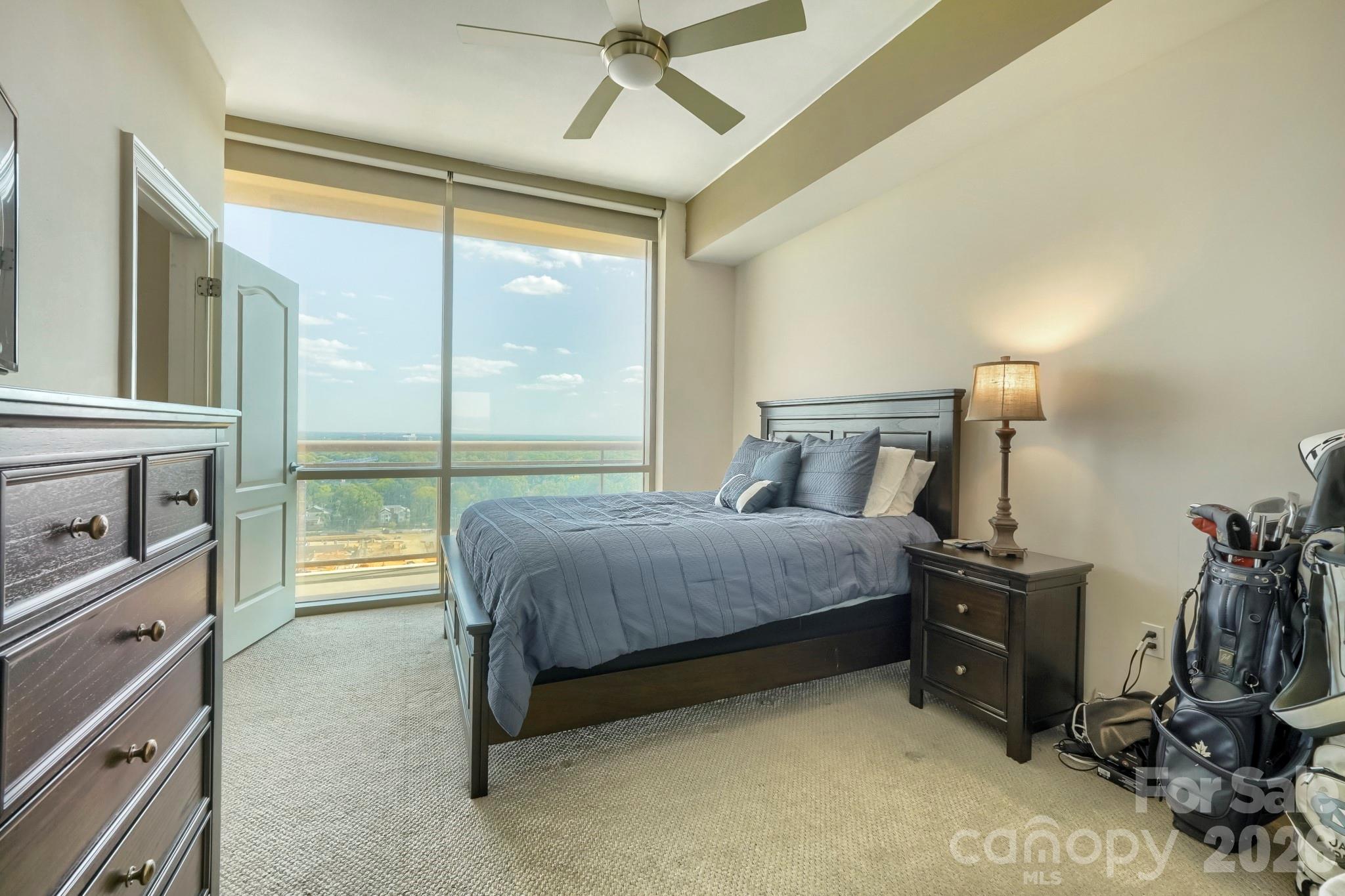 315 Arlington Avenue Unit: 1902