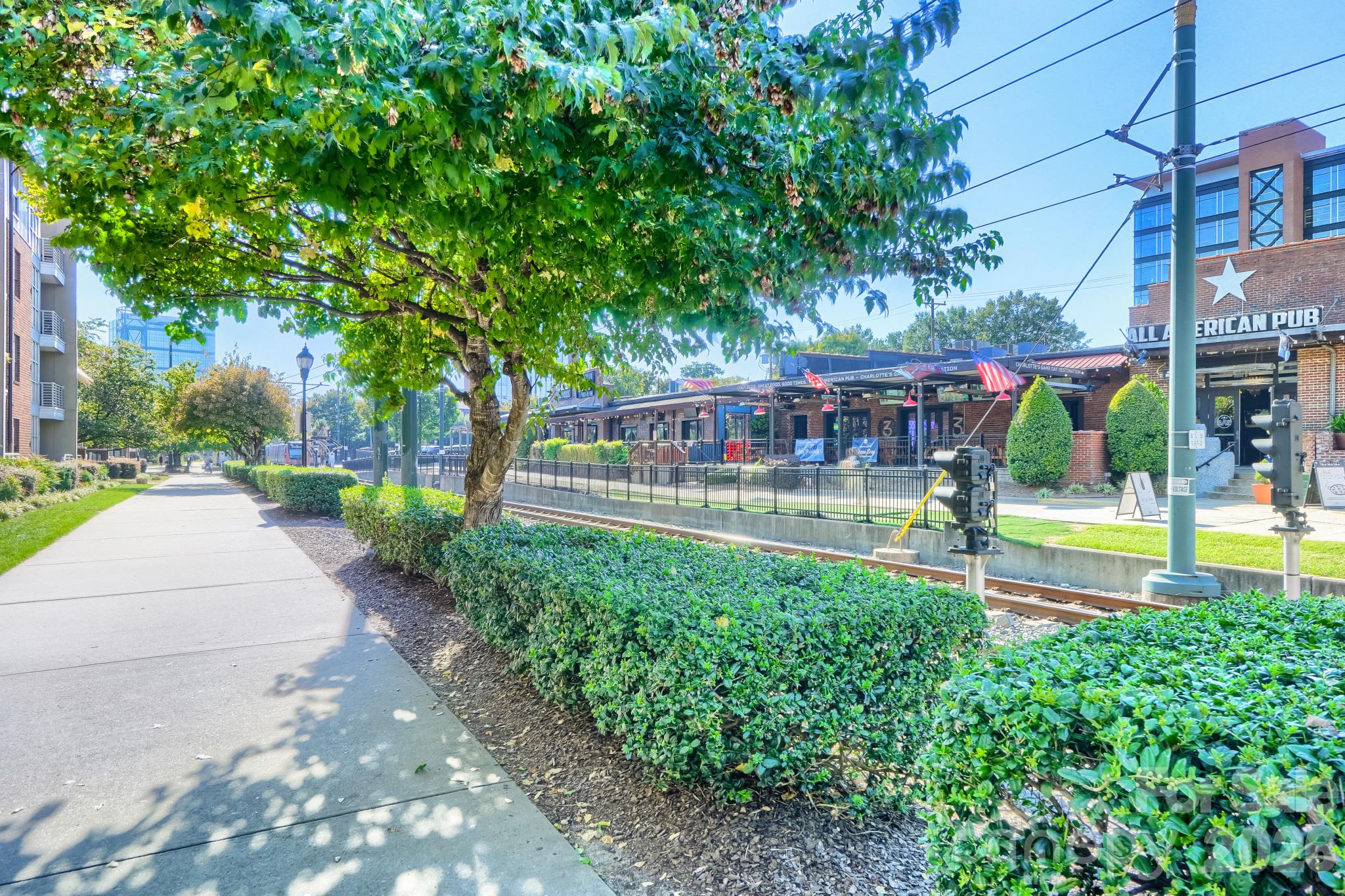 315 Arlington Avenue Unit: 1902