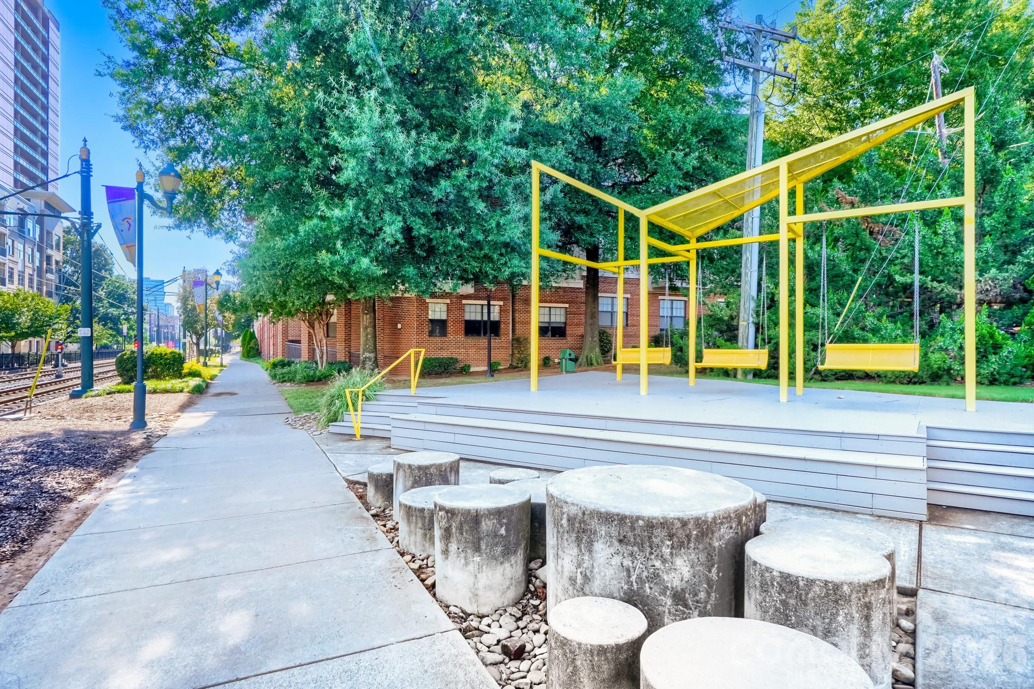 315 Arlington Avenue Unit: 1902