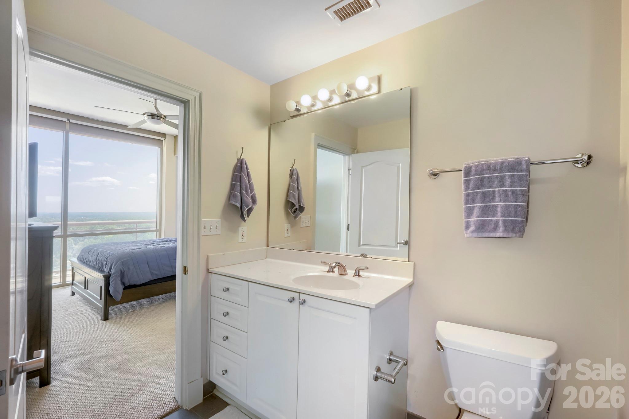 315 Arlington Avenue Unit: 1902