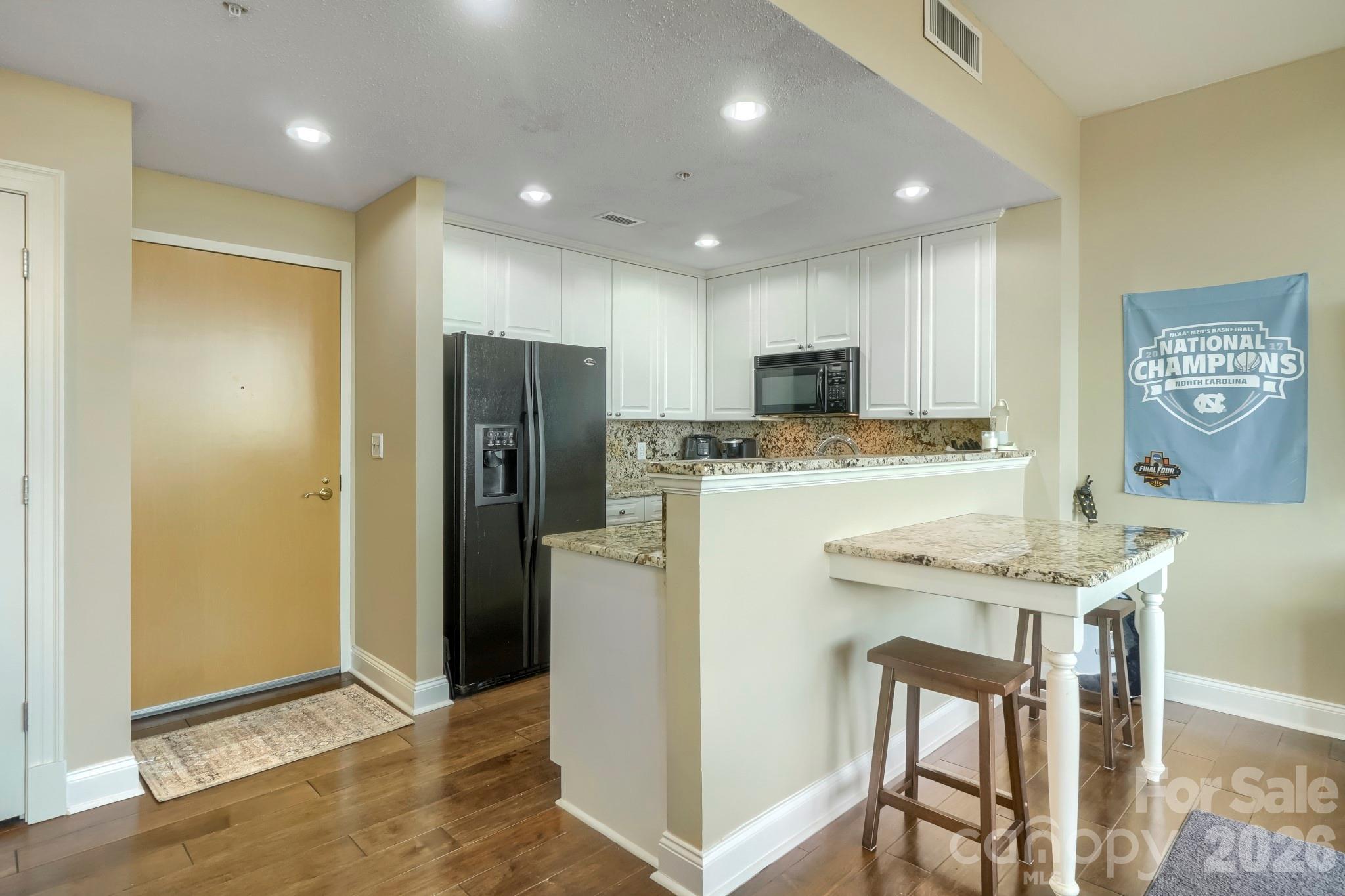 315 Arlington Avenue Unit: 1902