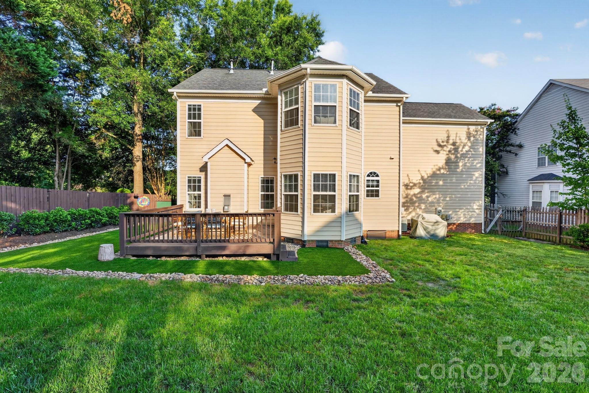 10513 Orchid Hill Lane