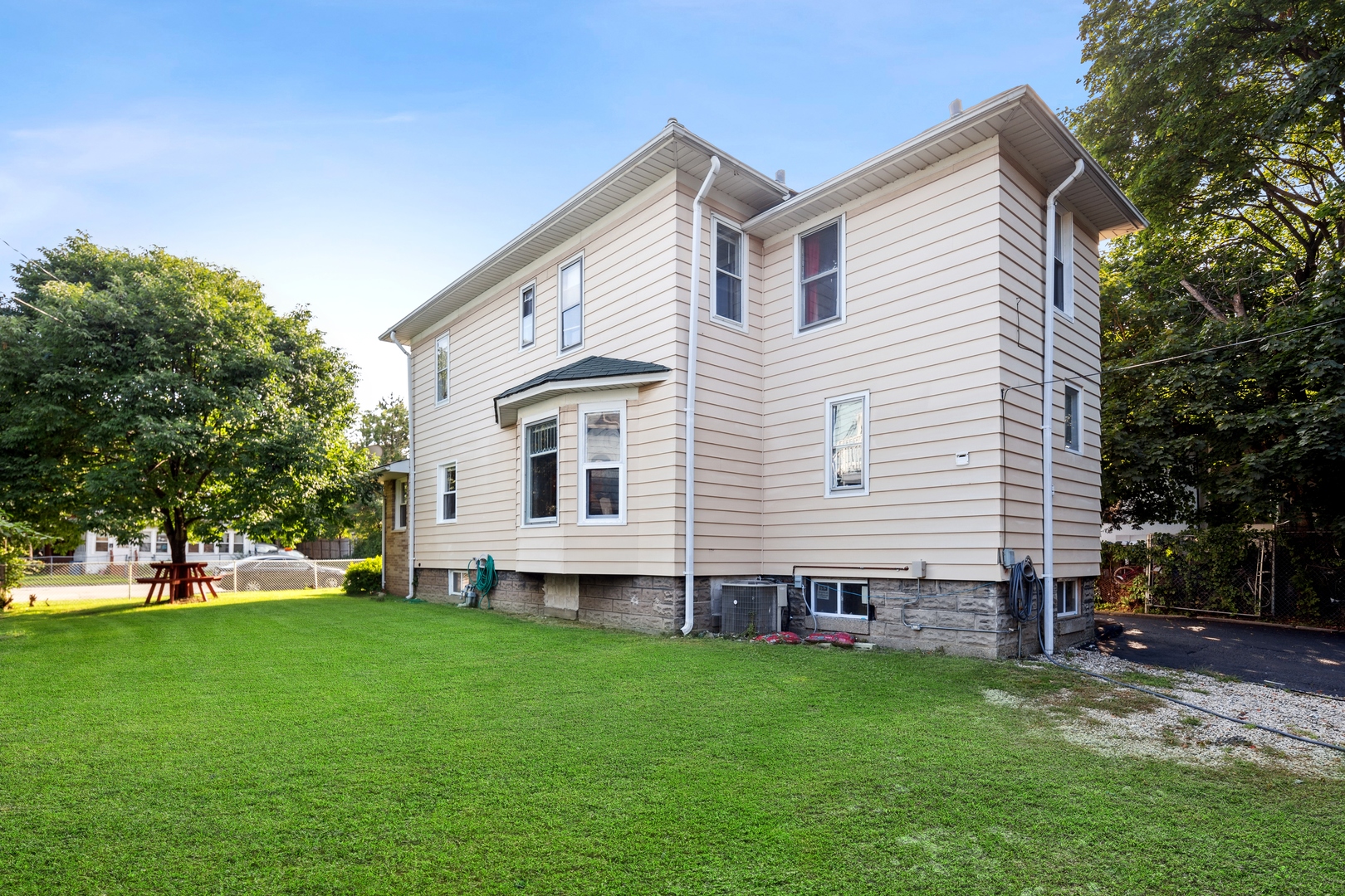324 FRANKLIN Street