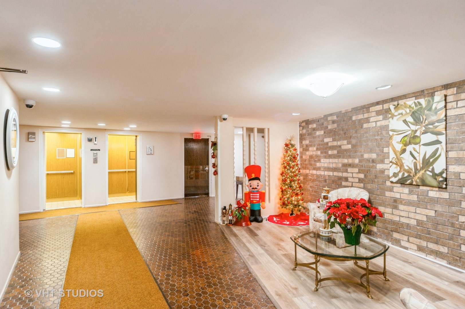3300 N Carriageway Drive Unit: 318