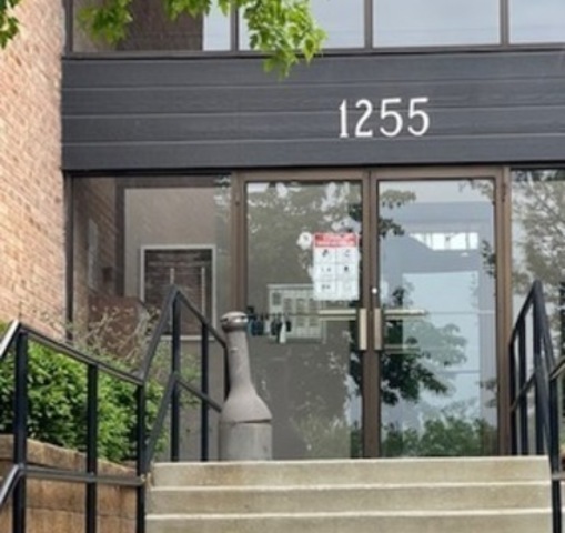 1255 N Sterling Avenue Unit: 106