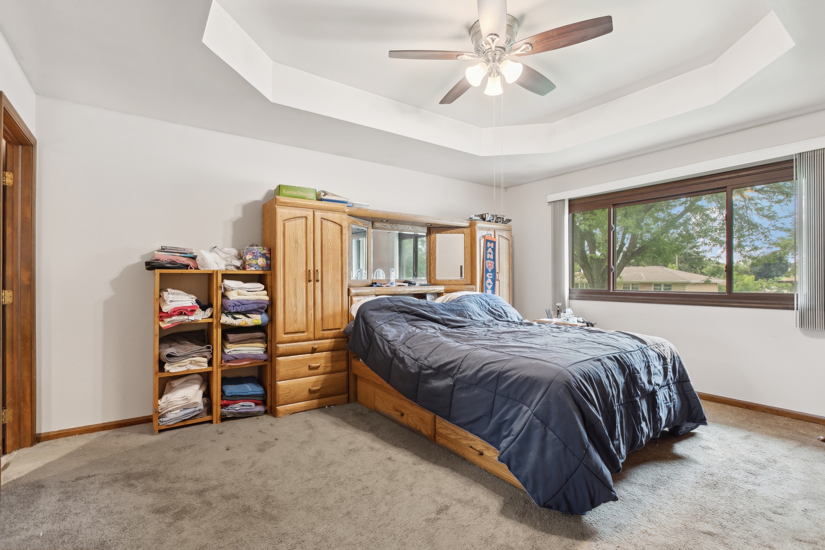 656 W EGGERDING Drive