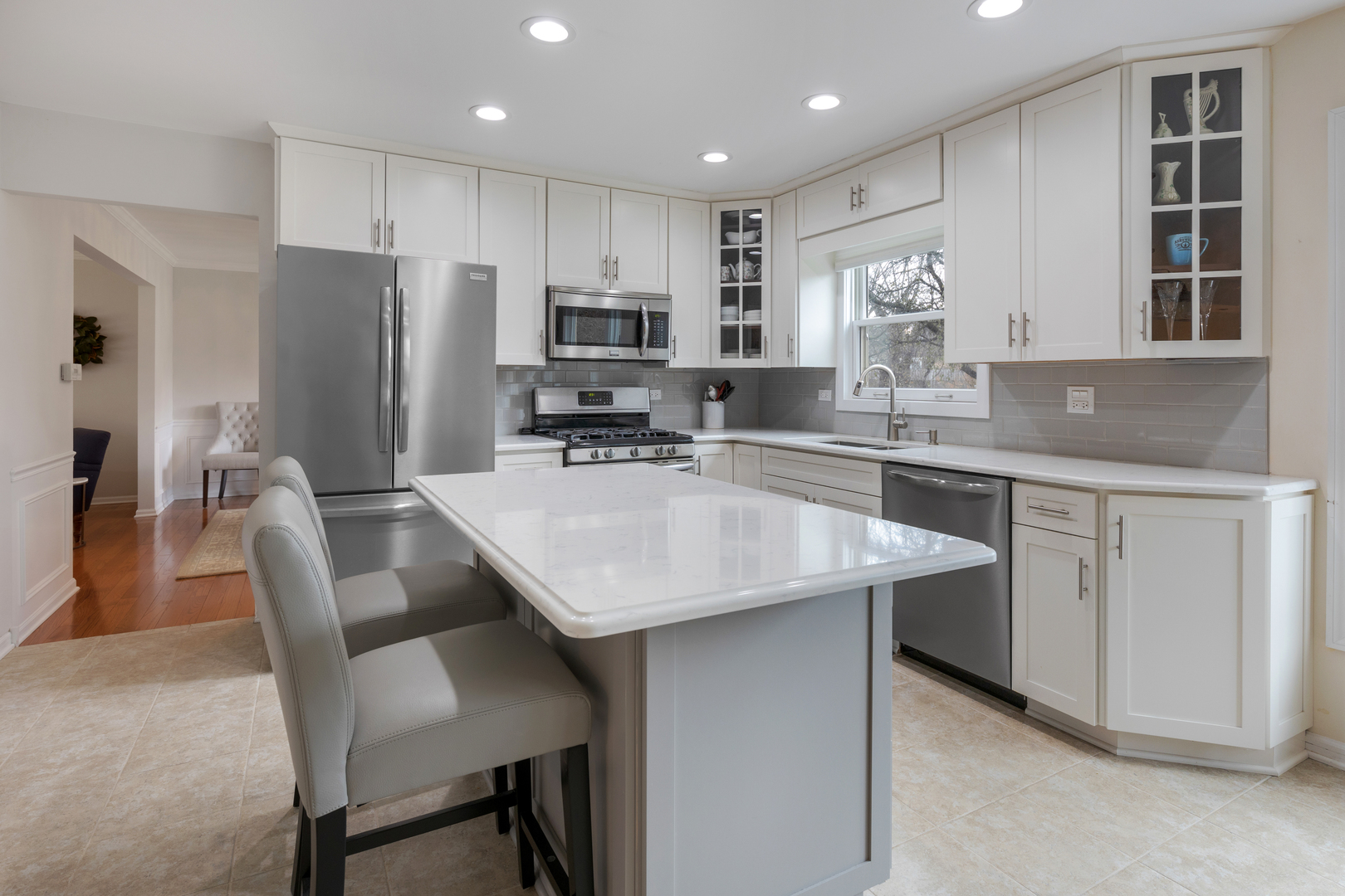 1112 Regency Lane