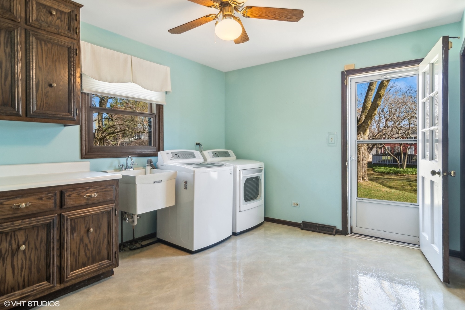 1240 W Crooked Willow Lane