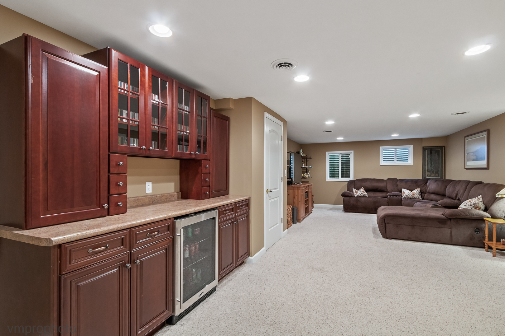 1064 W Whytecliff Road