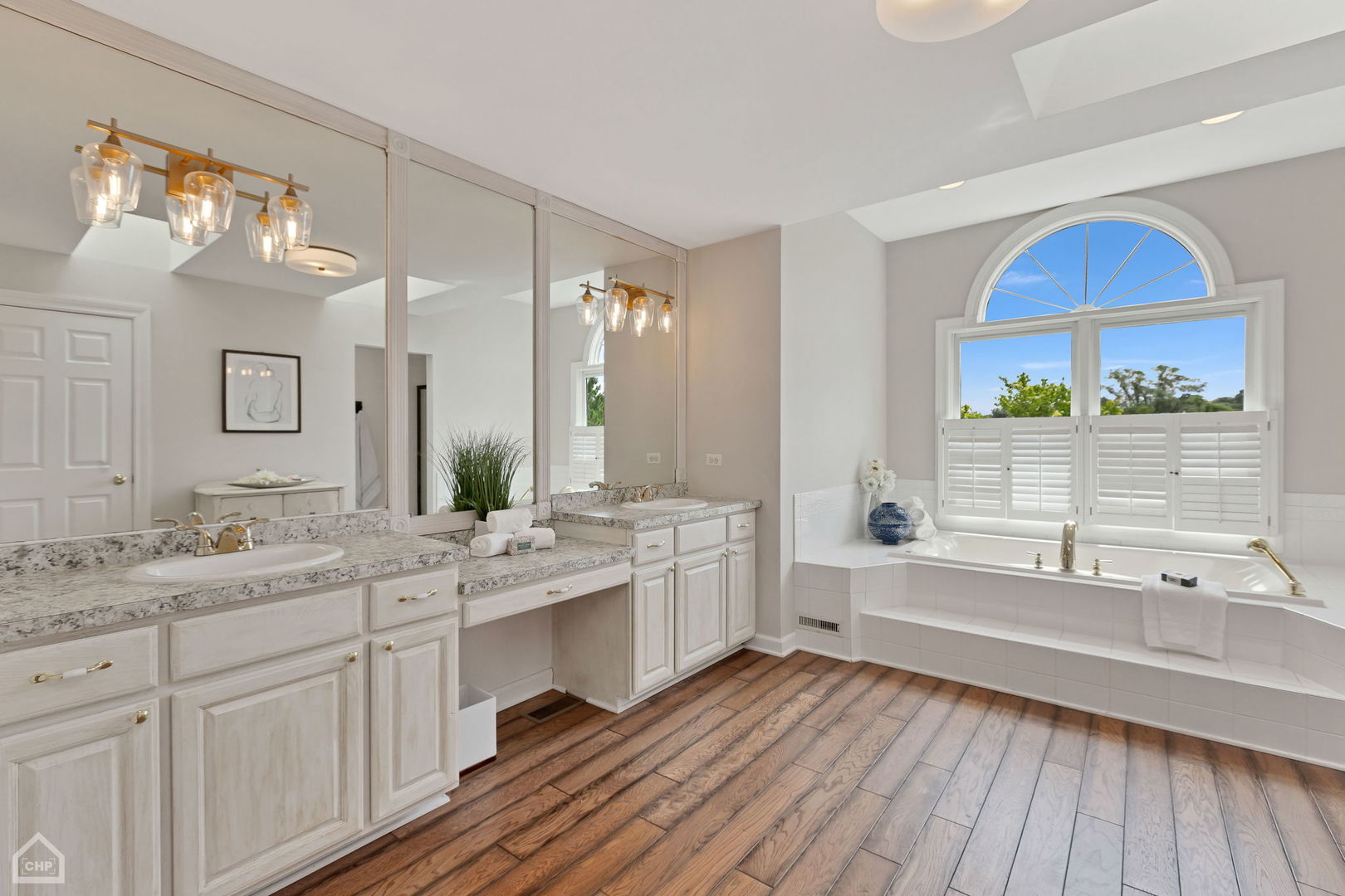 6105 Del Miller Lane