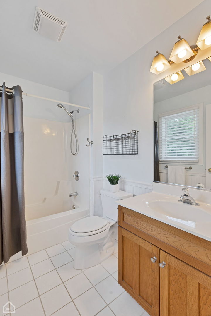 6105 Del Miller Lane