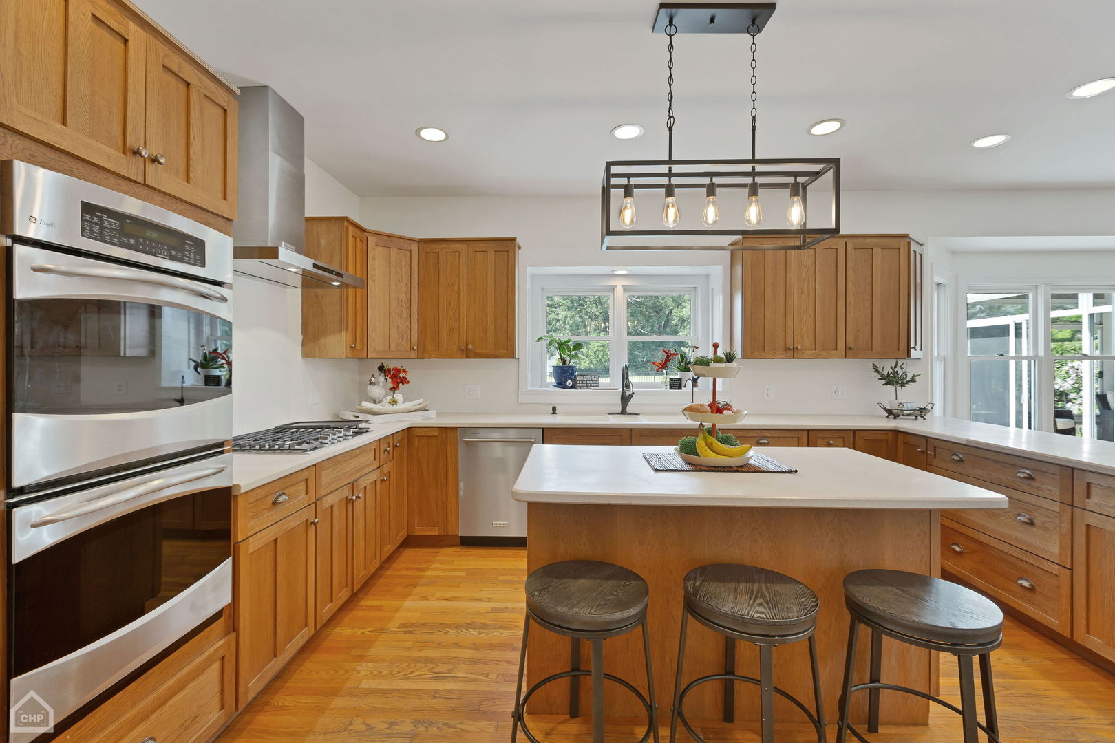 6105 Del Miller Lane
