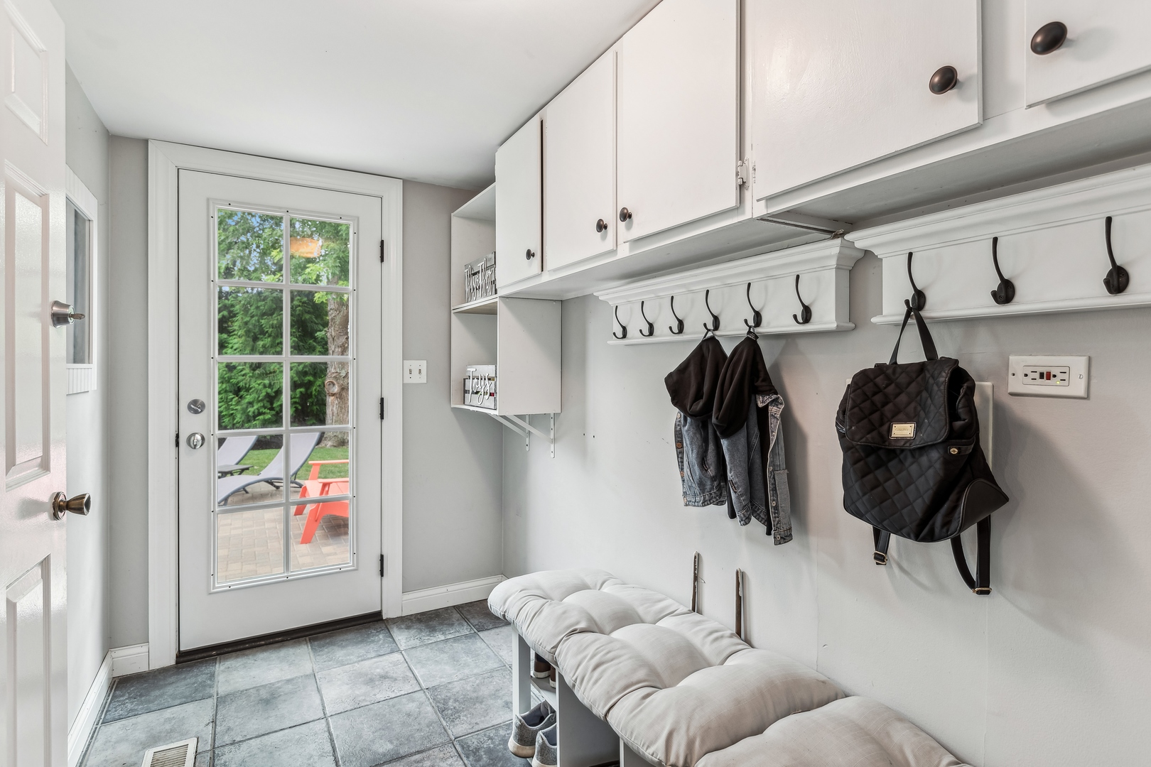 1182 Sandhurst Drive