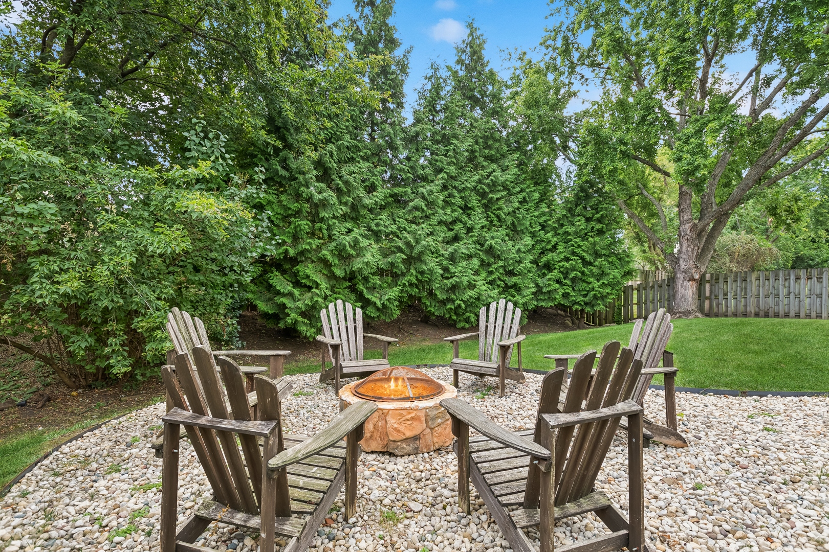 1182 Sandhurst Drive