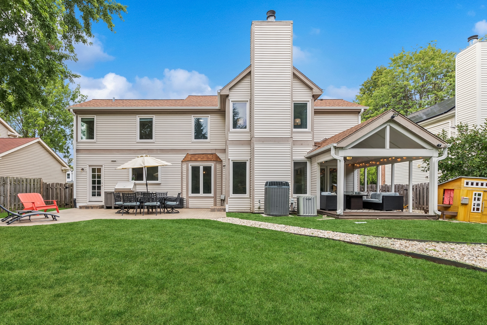 1182 Sandhurst Drive