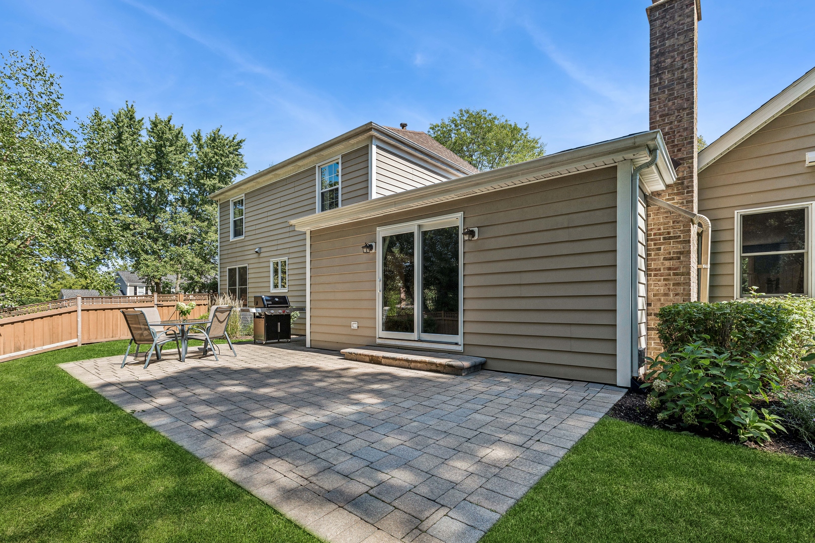 432 BRISTOL Court