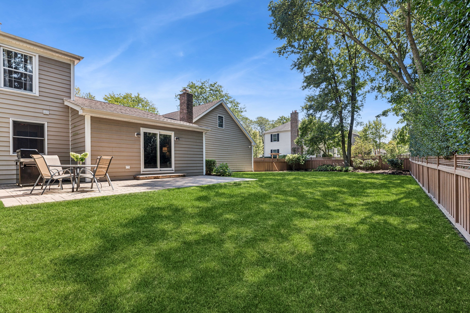 432 BRISTOL Court