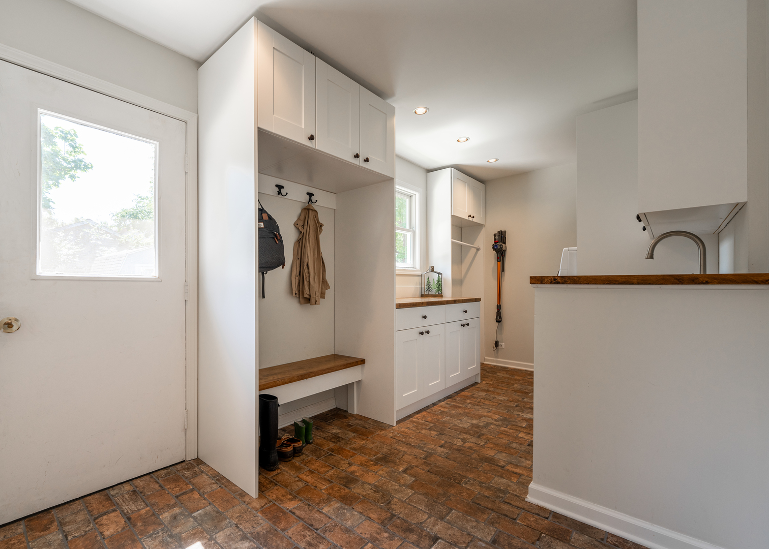 955 Colony Lane