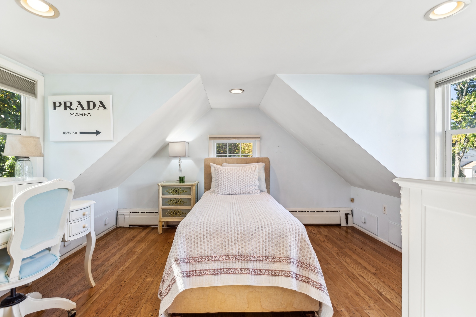 526 S Evergreen Avenue