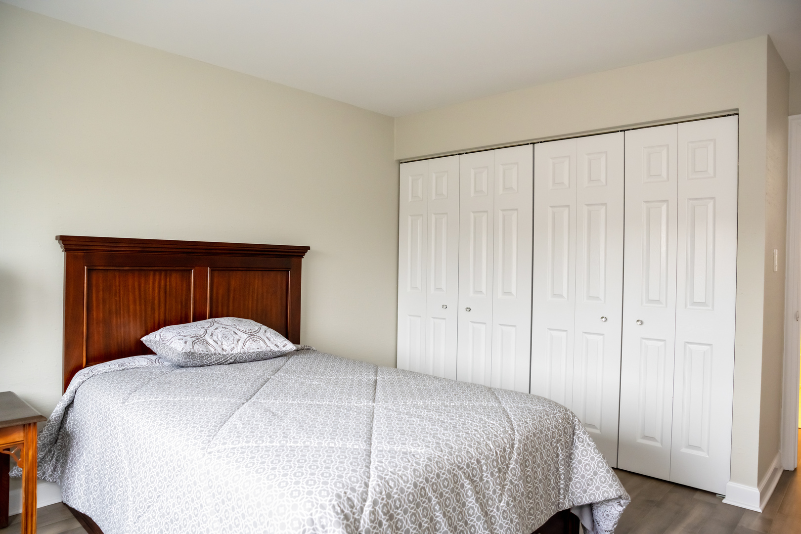 1025 S Fernandez Avenue Unit: 3C