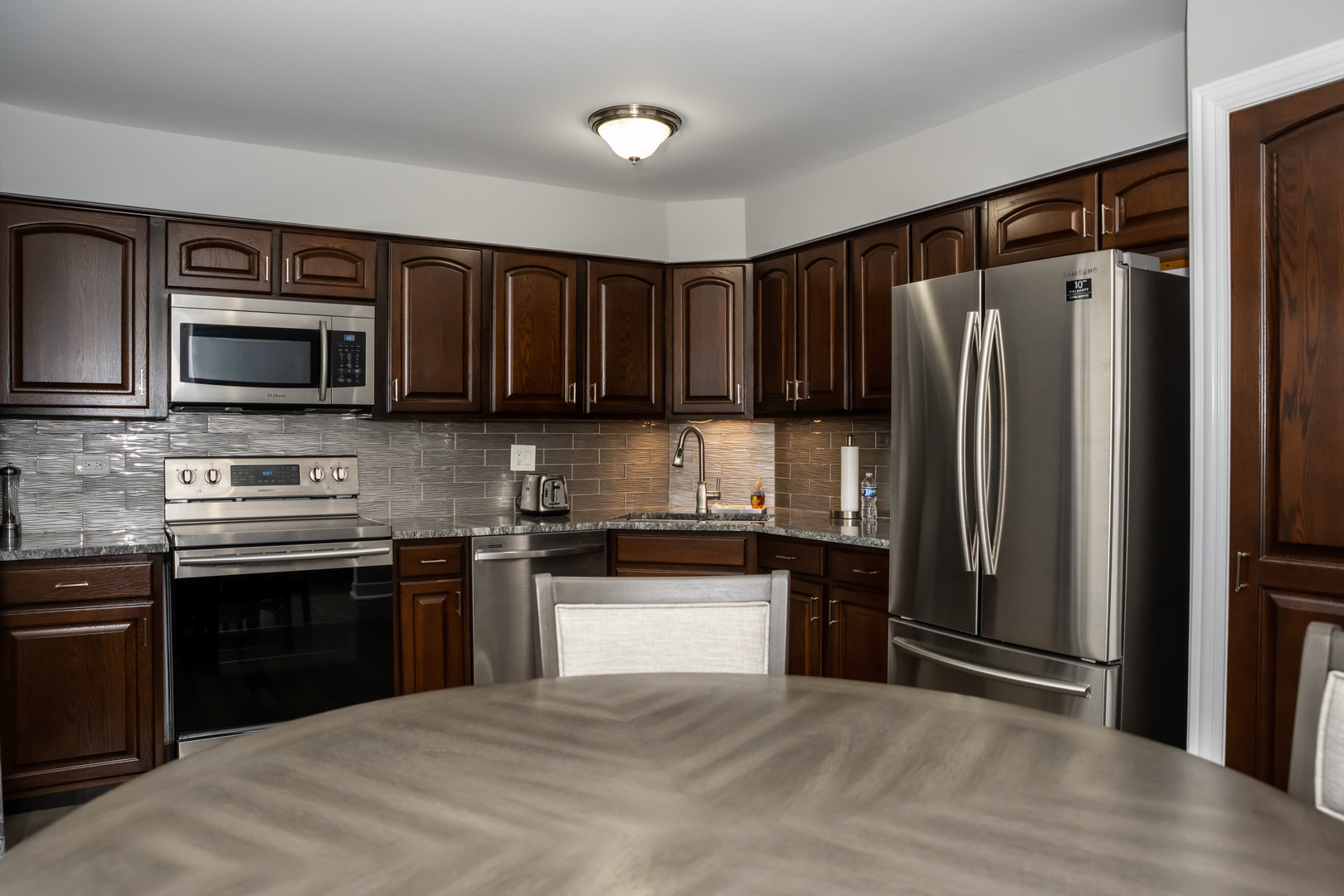 1025 S Fernandez Avenue Unit: 3C