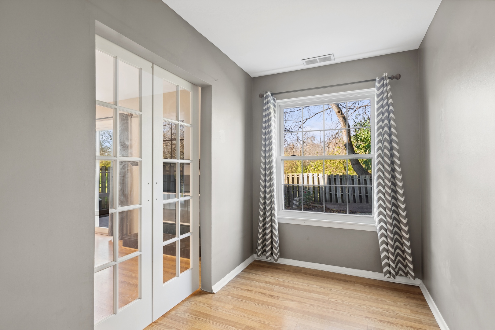 3322 Greenwich Lane