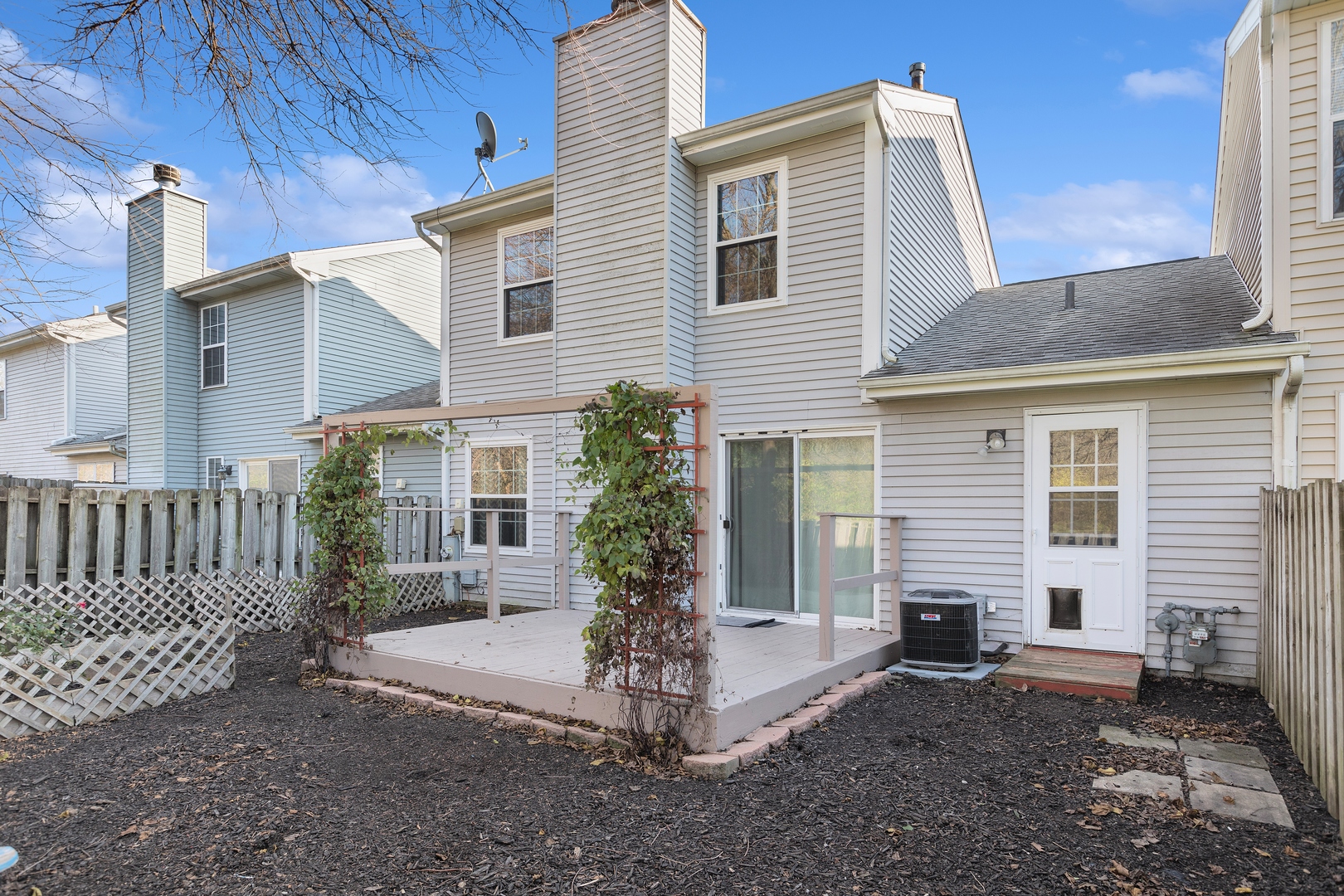 3322 Greenwich Lane