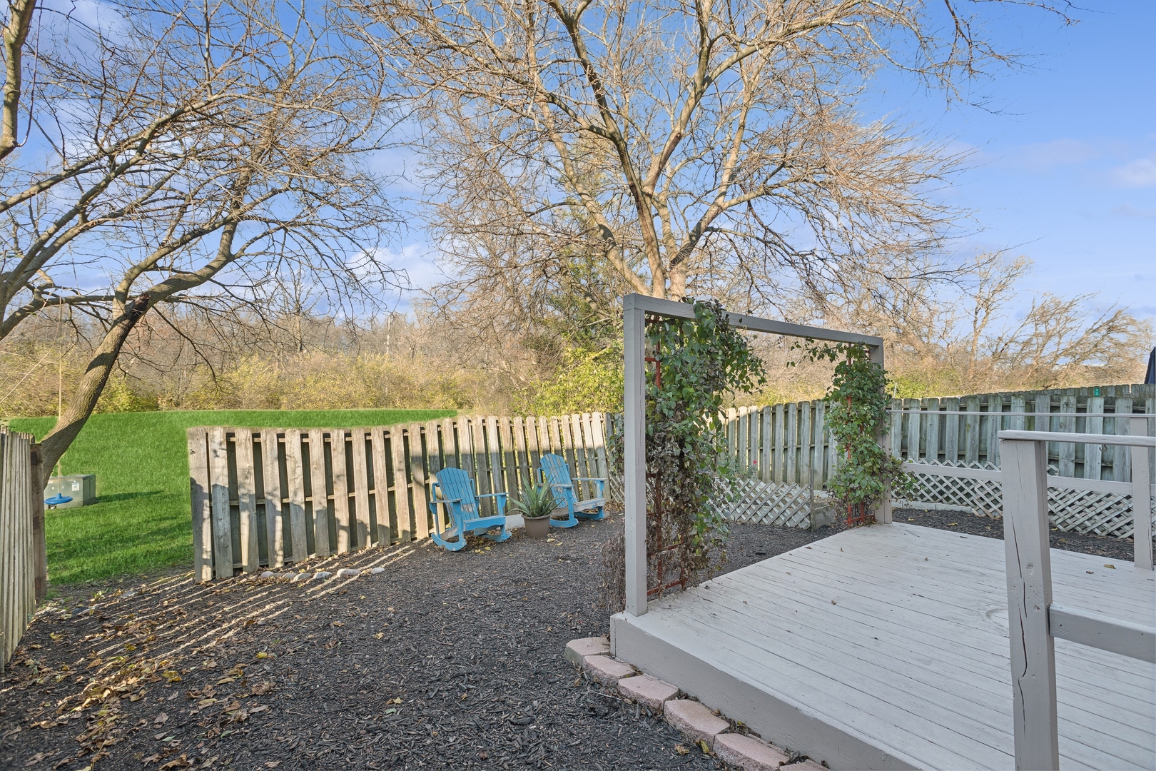 3322 Greenwich Lane