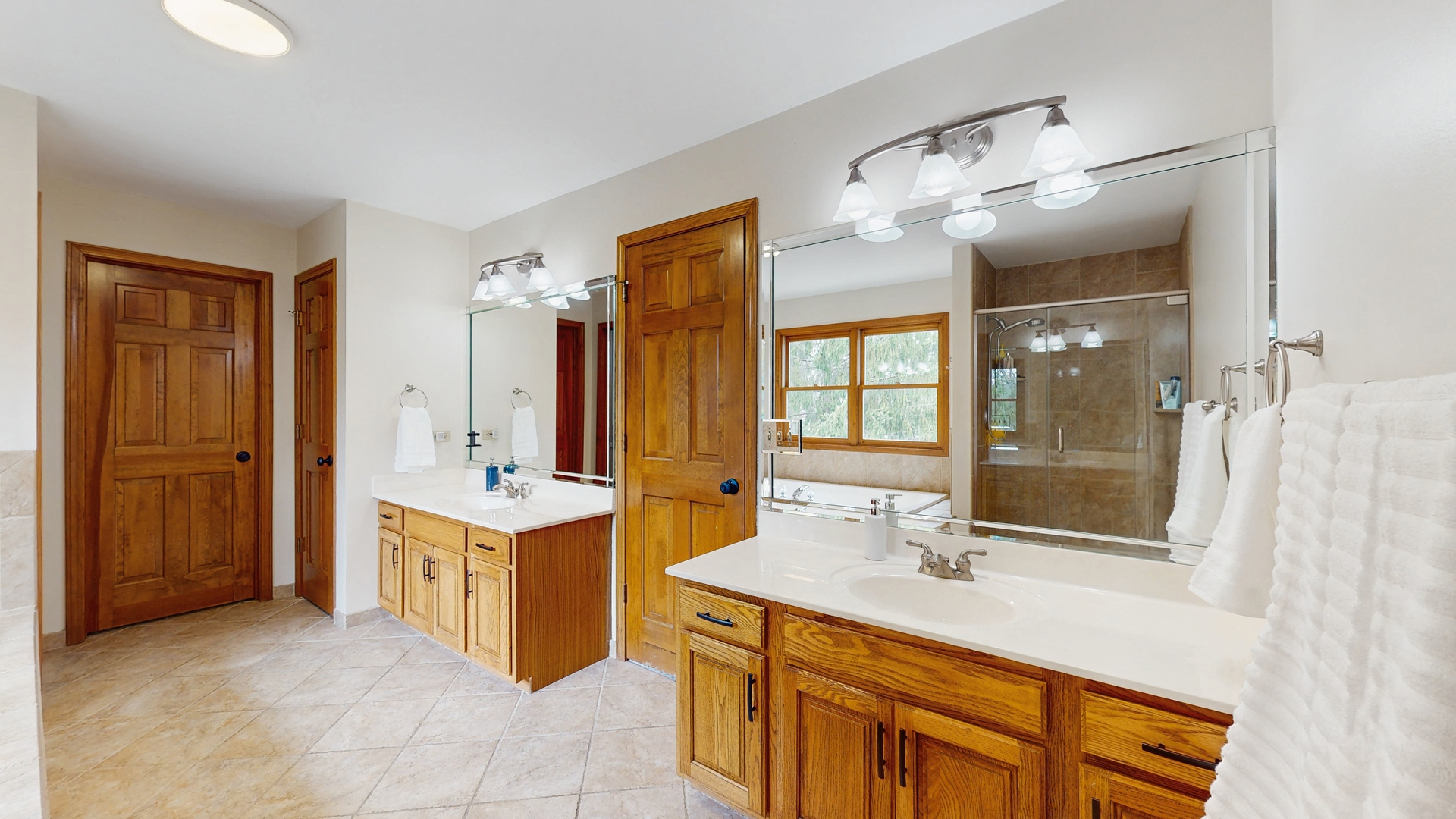 7111 Saddle Oaks Drive