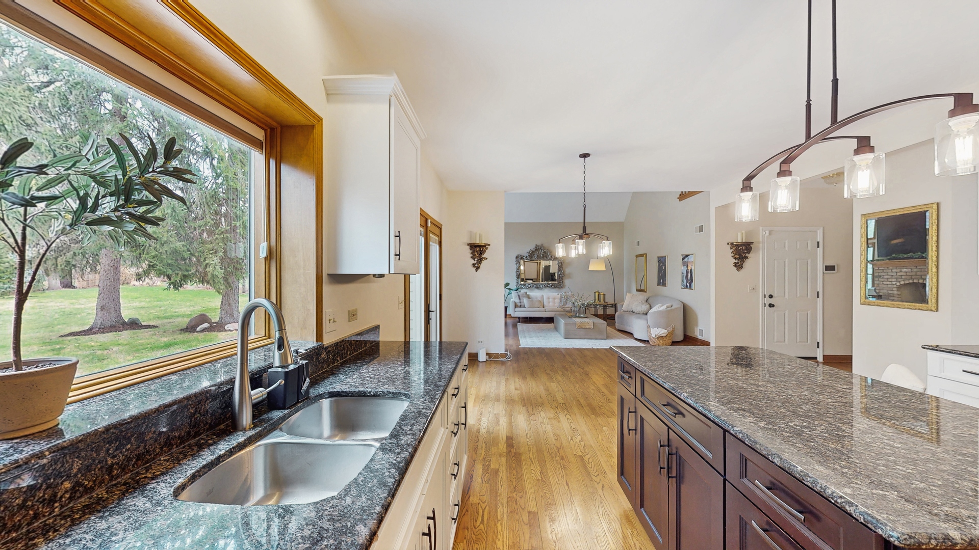 7111 Saddle Oaks Drive