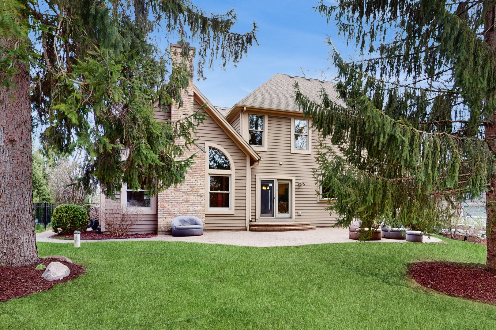 7111 Saddle Oaks Drive