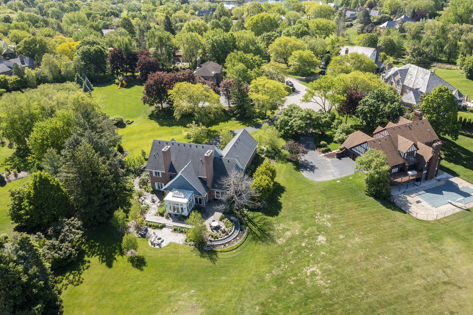 594 Windsor Circle