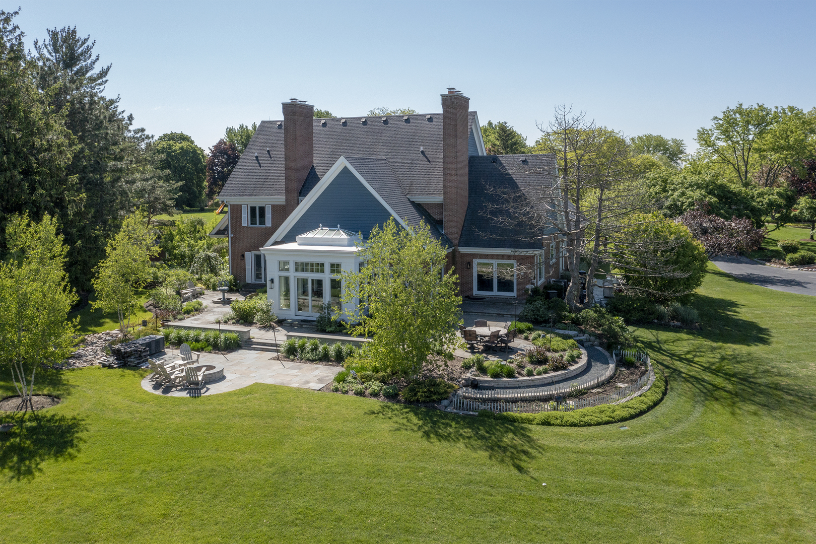 594 Windsor Circle
