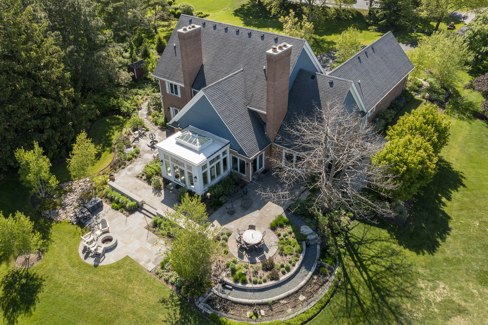 594 Windsor Circle