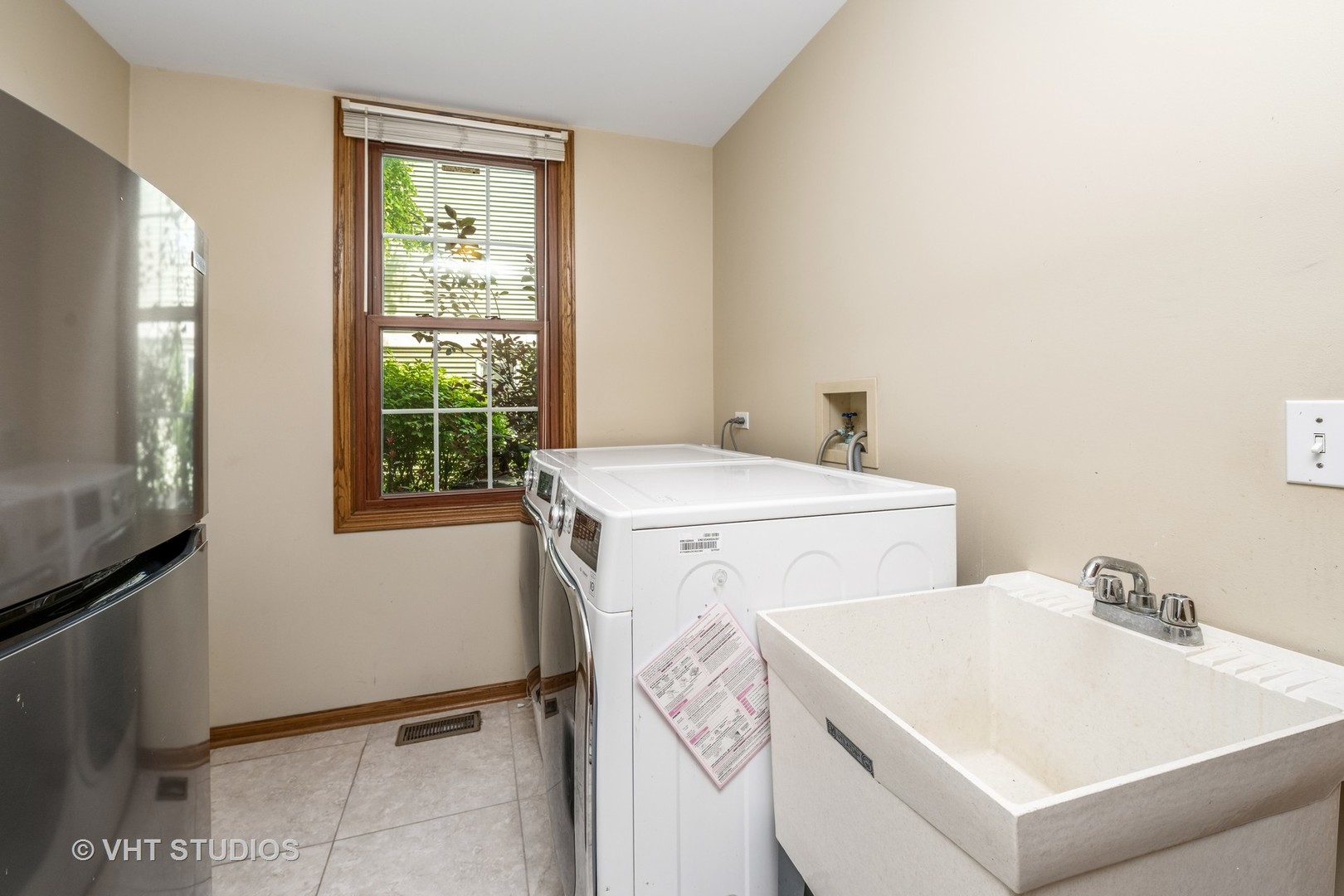 1266 Thorndale Lane