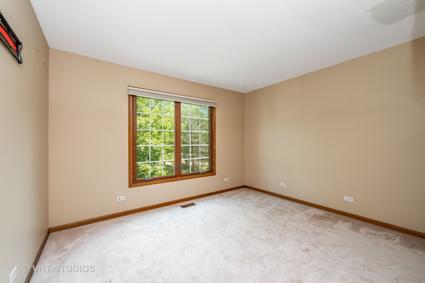 1266 Thorndale Lane