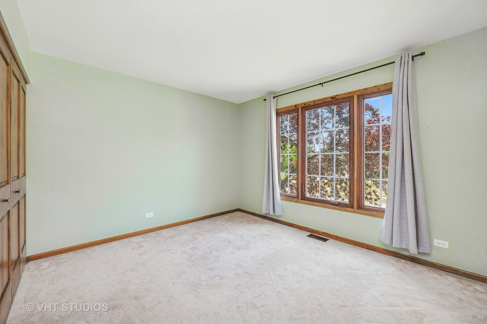 1266 Thorndale Lane