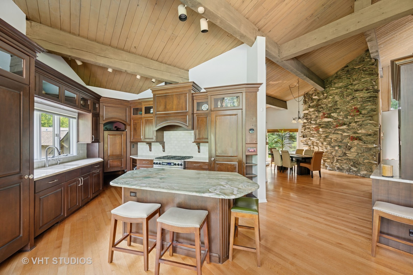 610 Signal Hill Road