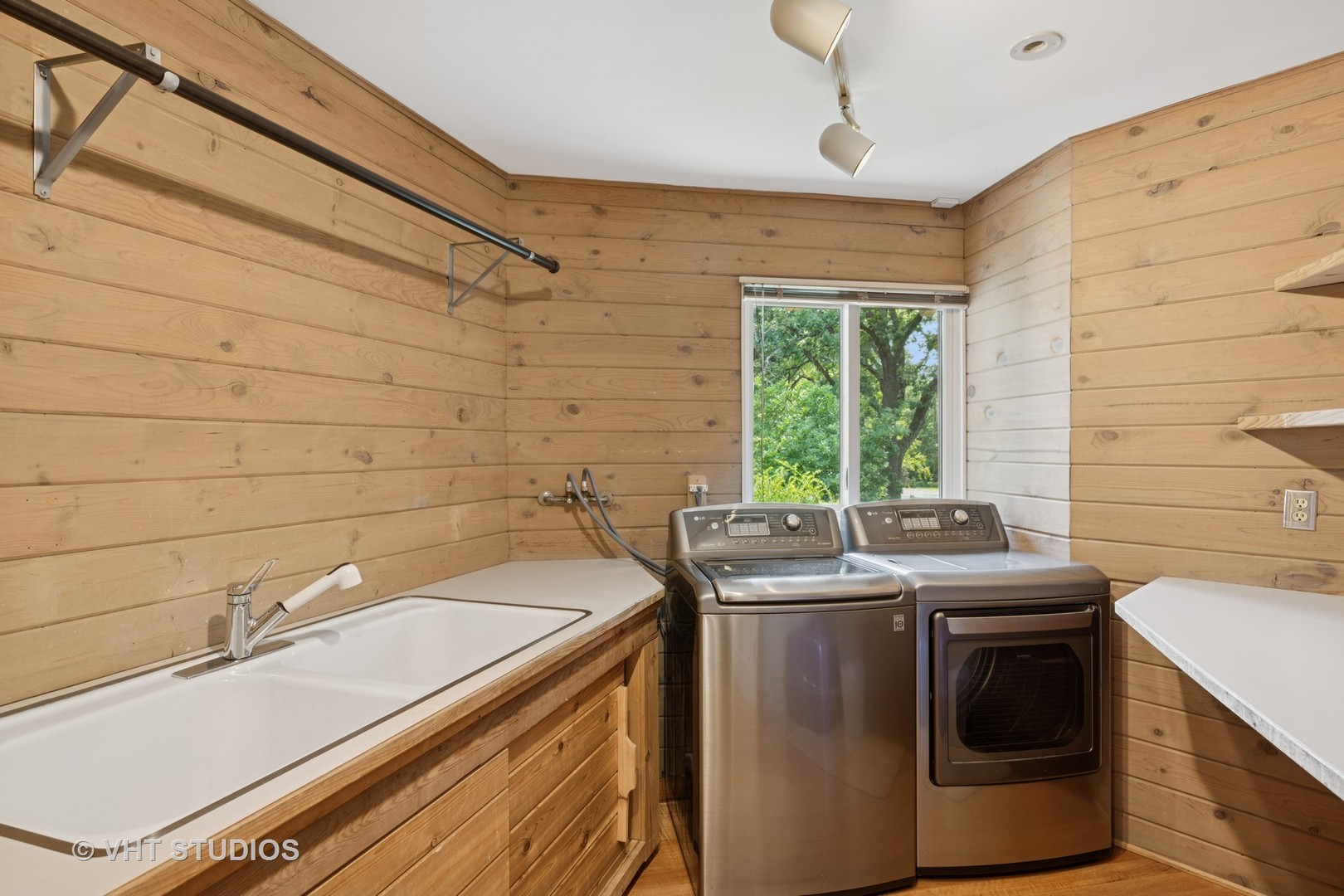 610 Signal Hill Road