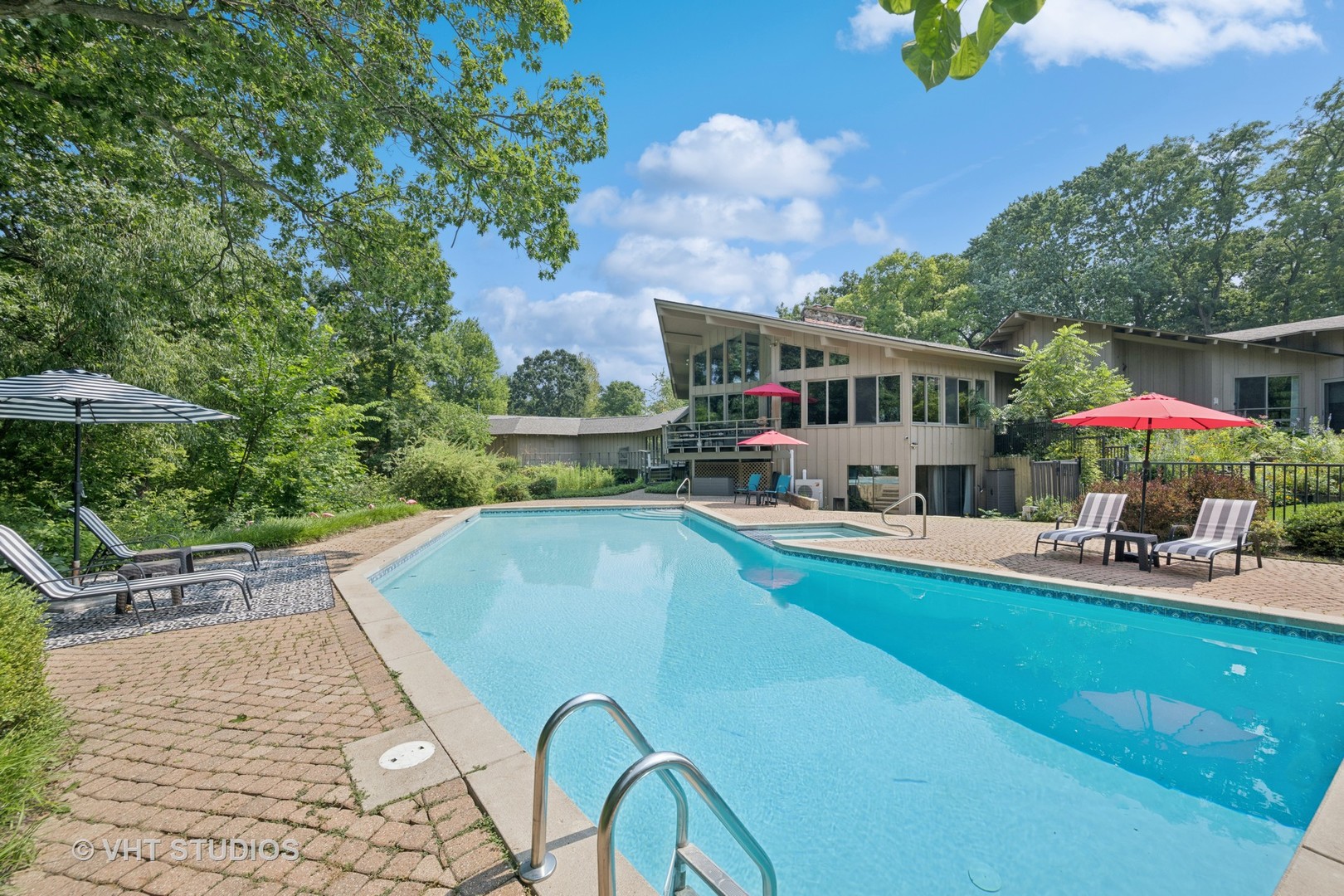 610 Signal Hill Road