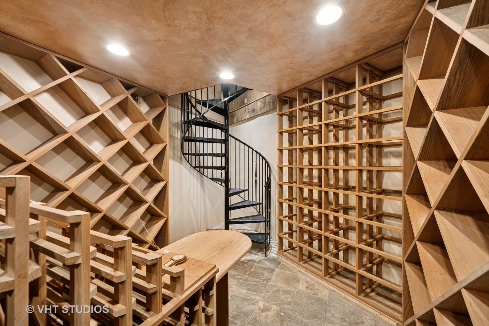 610 Signal Hill Road