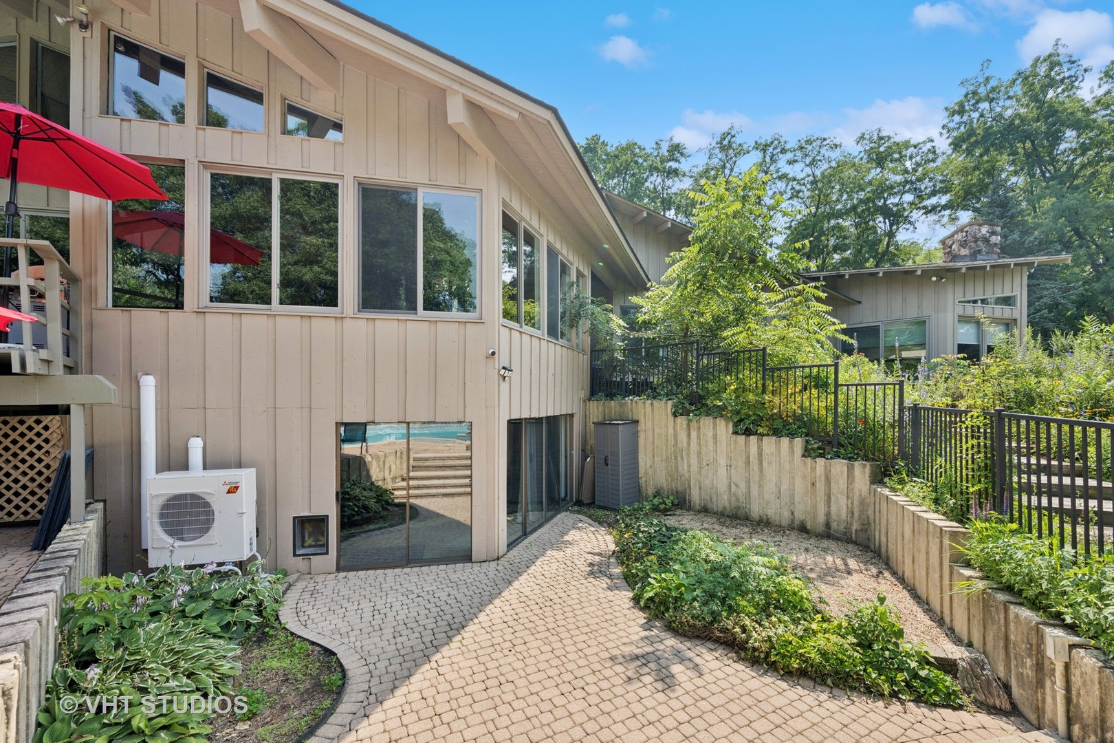 610 Signal Hill Road