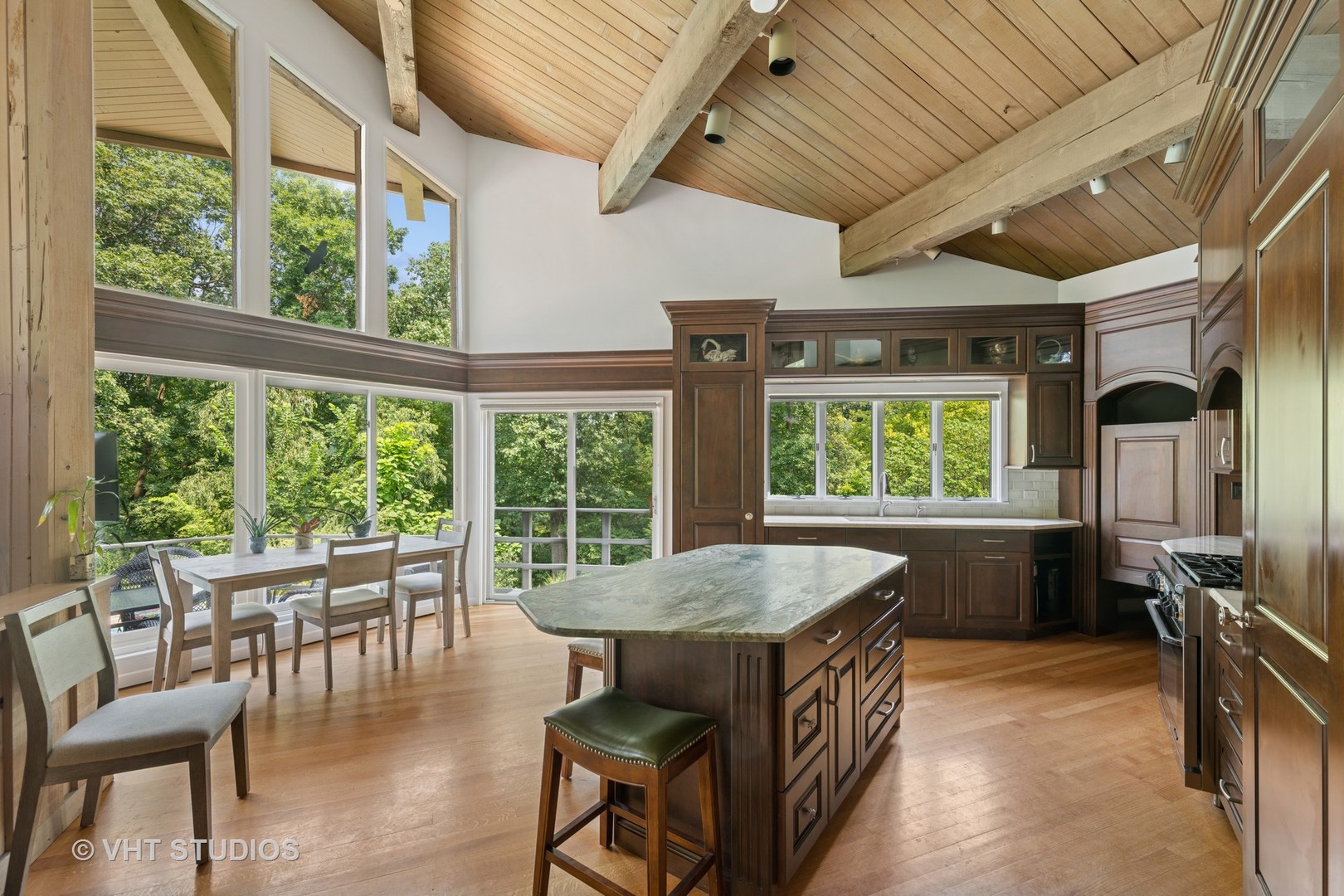 610 Signal Hill Road