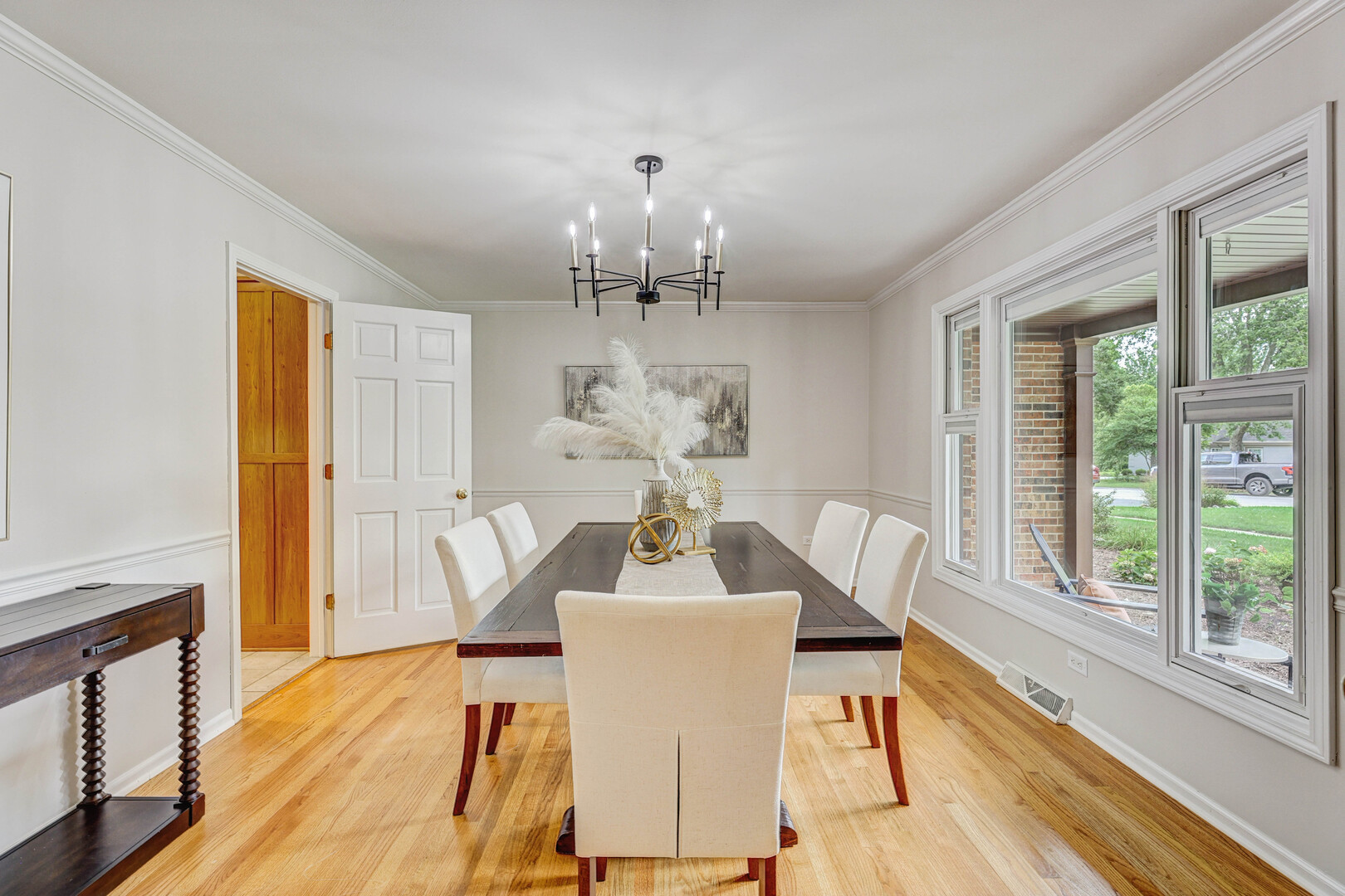 711 S White Willow Bay