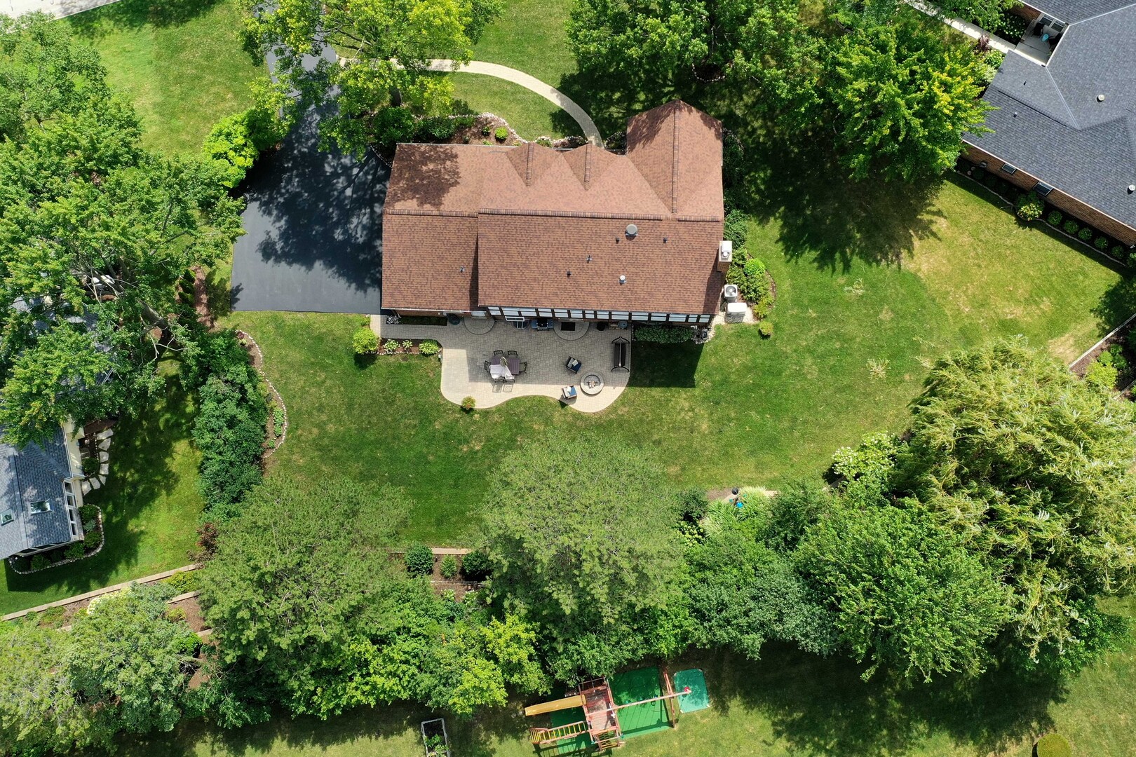 711 S White Willow Bay