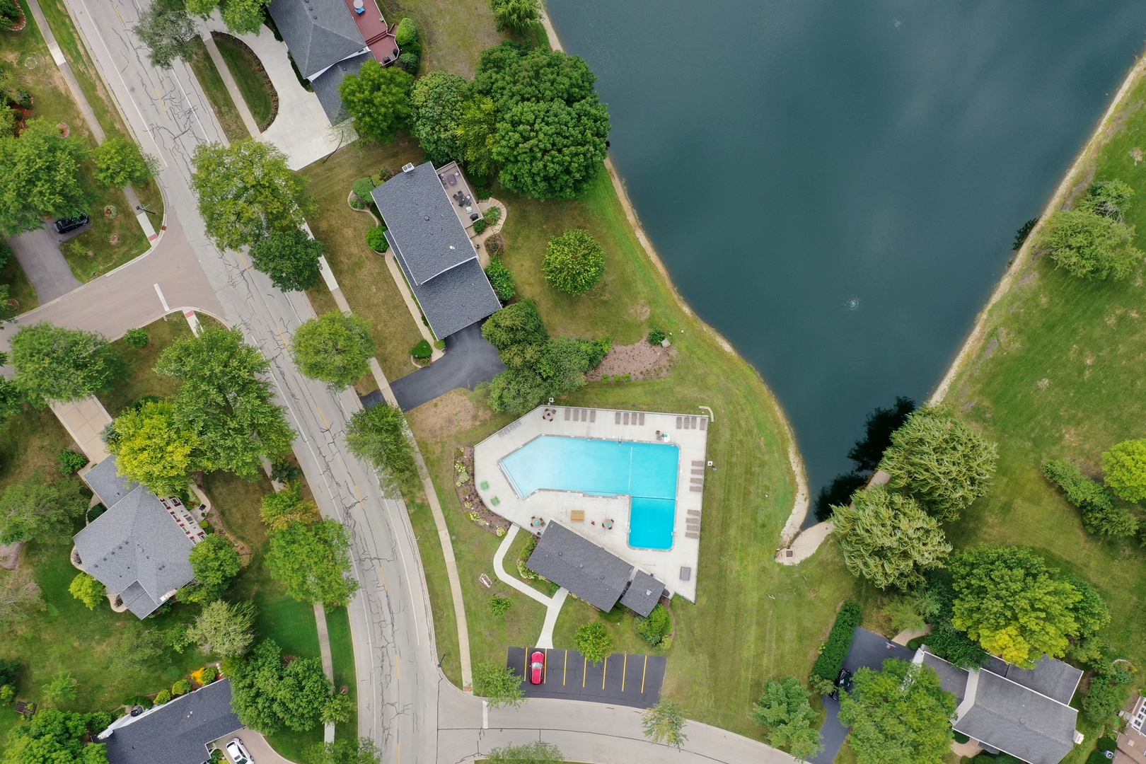 711 S White Willow Bay